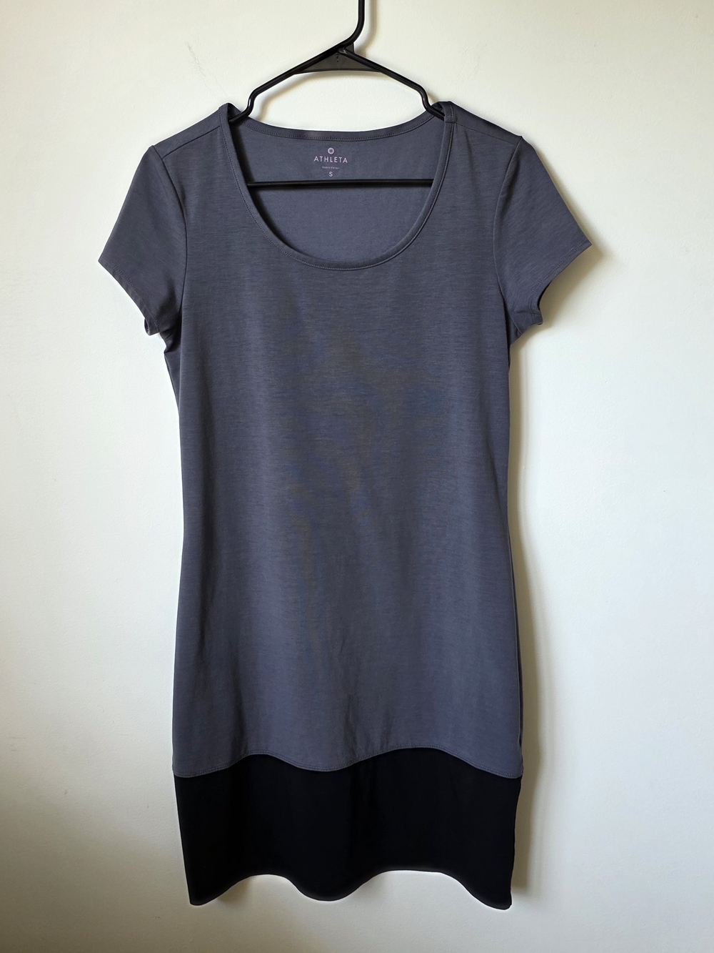 Athleta Ella Dress S Gray Black Merino Wool Blend T-Shirt Dress Casual Comfort 